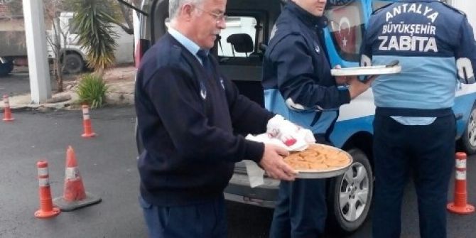 Manavgat’ta Seyyar Satıcılarla Mücadele Çalışmaları