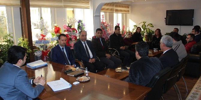 Samsat Kaymakamı Yıldırım; "Geleceğimiz Öğretmenlerin Elinde Şekillenecek"