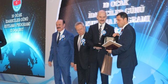 Mustafakemalpaşa Kaymakamı Mustafa Masatlı Yılın İdarecisi Seçildi