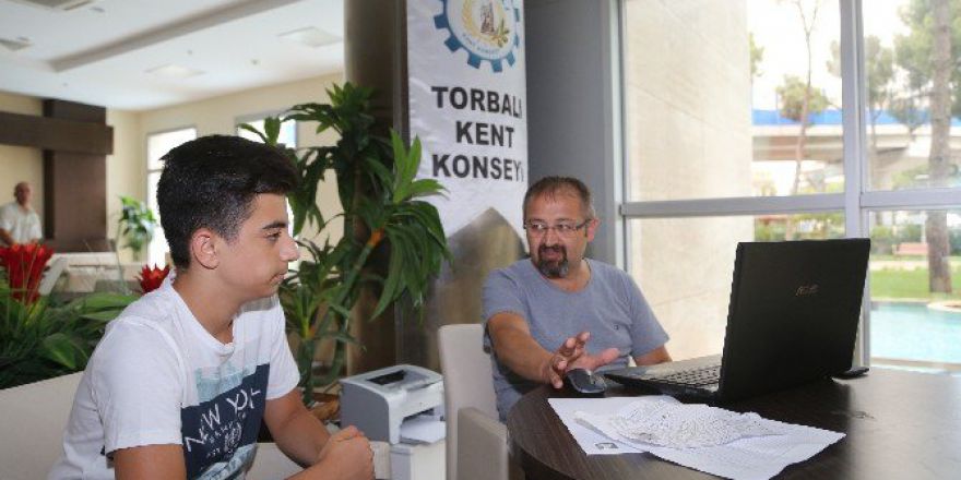 Torbalı Belediyesi’nden Öğrencilere Teog Desteği