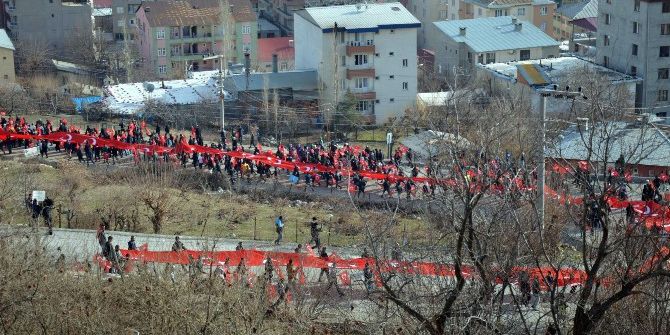 Kulp’ta Teröre Lanet Yağdı