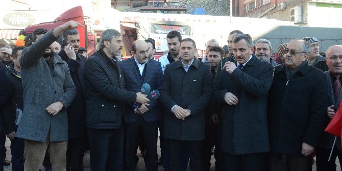 Ak Parti Ve Hayrat Vakfı Tarafından Halep’e Yardım Tırları Gönderildi