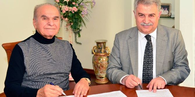 Rektör Şeker, Ahmet Keleşoğlu İle İlgili Anma Mesajı Yayımladı