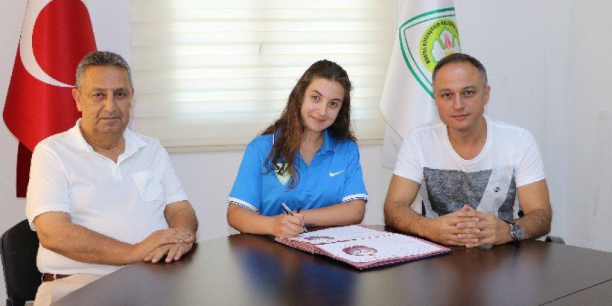 Pelin Beydüz Büyükşehir Belediyespor’da