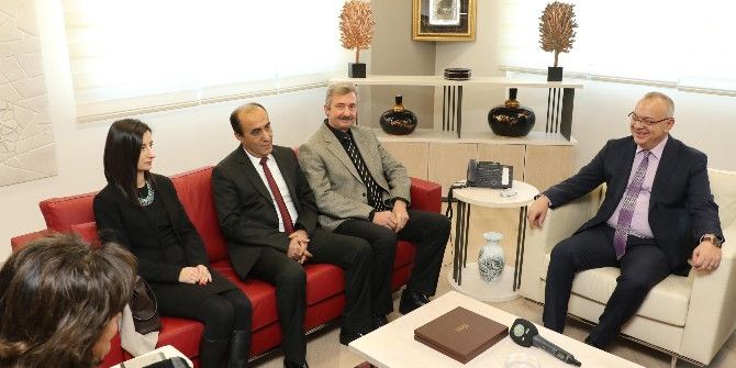 Akhisarlı Meclis Üyelerinden Başkan Ergün’e Ziyaret