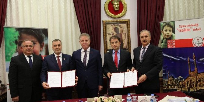 Sivas’a 32 Derslikli Meslek Lisesi Yapılacak