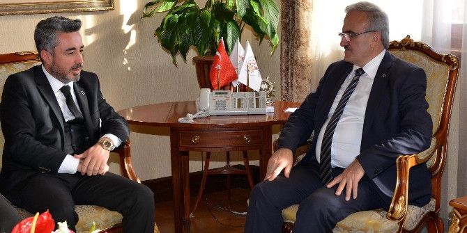 İnşaat Müteahhitleri Derneği Yönetimini Vali Karaloğlu’nu Ziyaret Etti