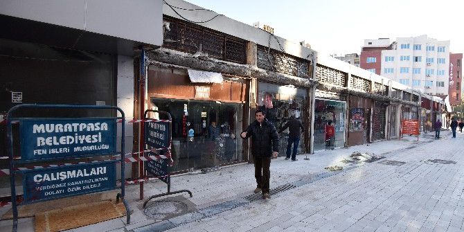 Sinan Mahallesi’nde Riskli Sundurmalar Kaldırıldı