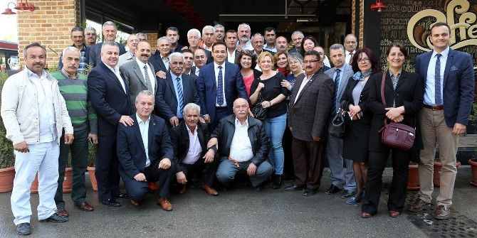 Bornova’da Muhtarlara Tam Destek