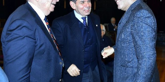 Galatasaray’da 25 Yılını Dolduran Üyeler Beratlarını Aldı
