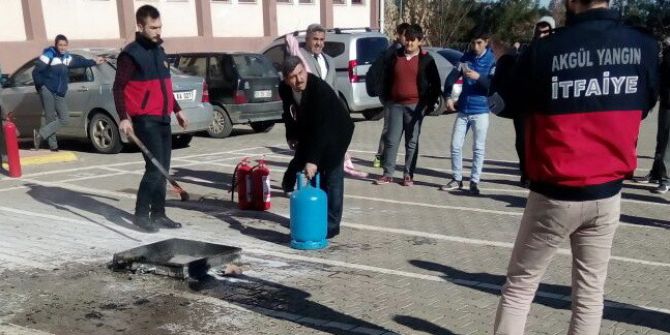 Adıyaman ‘Da İş Sağlığı Ve Güvenliği Uzmanlarına Yangın Eğitimi Verildi