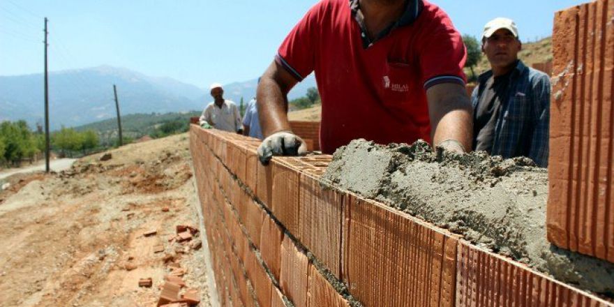 Alaşehir Belediyesi Hizmet Atağını Sürdürüyor