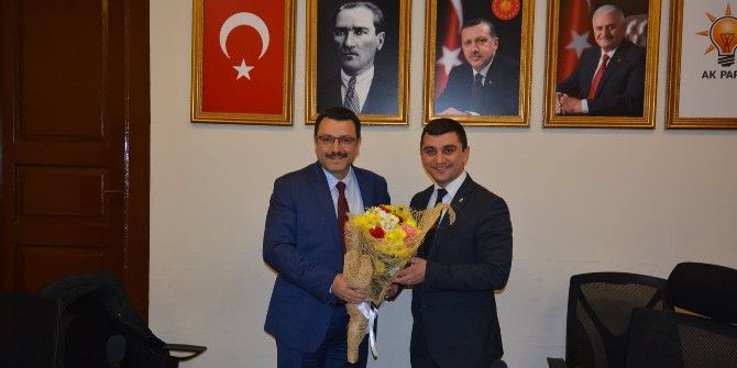 Başkan Genç, Ak Partili Gençler İle Başkanlık Sistemini Konuştu