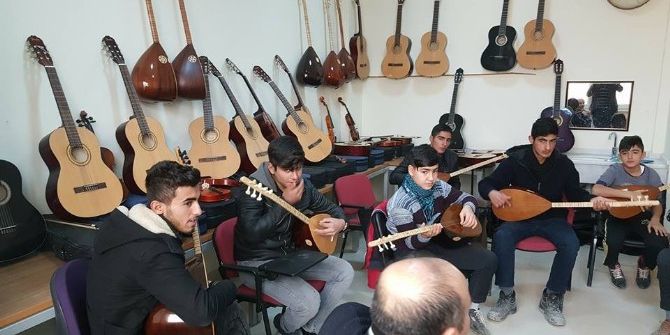 Suruç’ta Ücretsiz Bağlama Kursu Açıldı