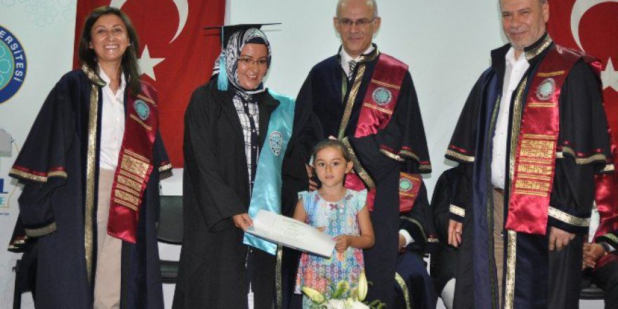 İnegöl İşletme Fakültesi İlk Mezunlarını Verdi