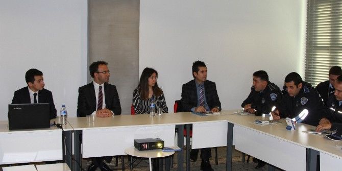 Zabıta Hem Esnafı Hem Tüketiciye Bilgilendirecek