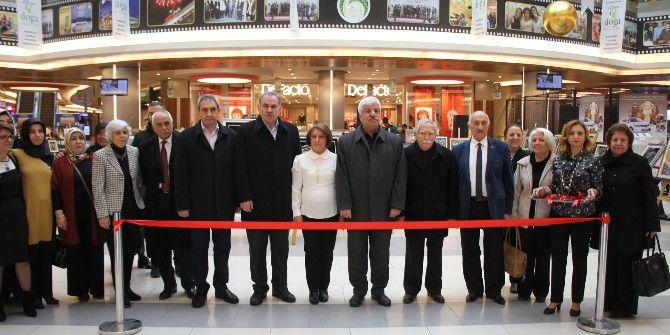 Avm’de Kağıt Rölyef Atölye Sergisi Açıldı