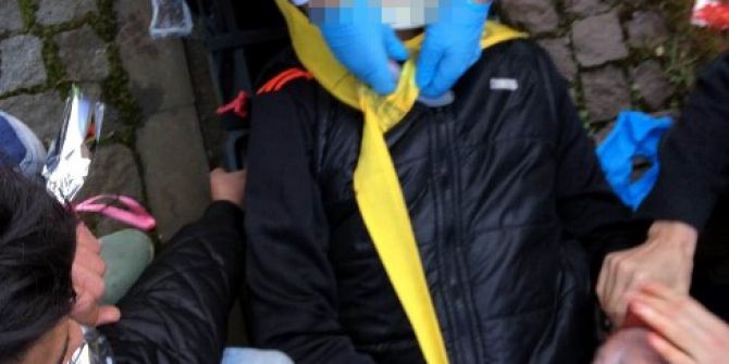 Tel Örgünün Üzerinden Atlayan Gence Tramvay Çarptı