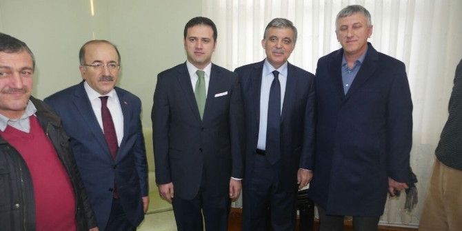 Eski Cumhurbaşkanı Abdullah Gül’den Ak Partili Kemalettin Göktaş’a Taziye Ziyareti