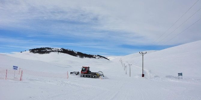 Kayak Merkezinin Yolu Açıldı