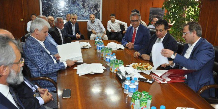 Vali Küçük, "Her Zaman İnegöl’ü Destekleyeceğiz"