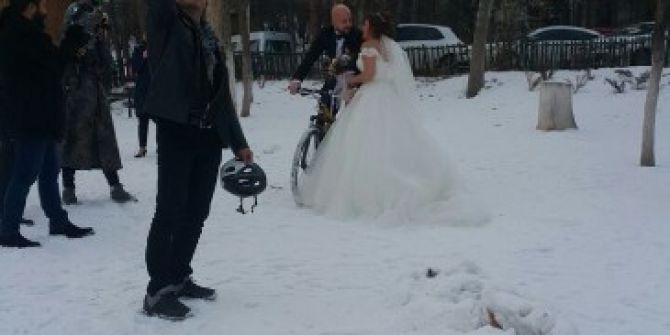 Başkent Ayazı Eymir Gölünü Dondurdu