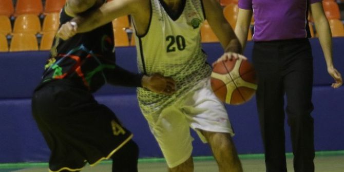 Akhisarlı Devler 1 Sayı Farkla Evinde Mağlup Oldu