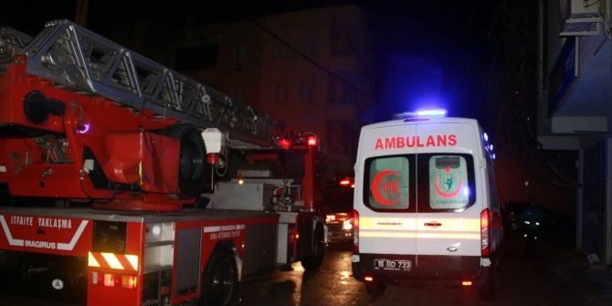 Bursa’da Korkutan Yangın. Yangın Yüzünden 13 Kişi Hastaneye Kaldırıldı
