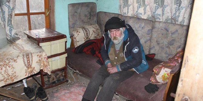 Soğukta Yaşam Mücadelesi Veren Adama Valilik Sahip Çıktı