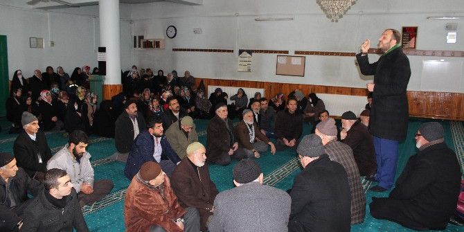 Elazığ’da Umreye Gideceklere Seminer Verildi