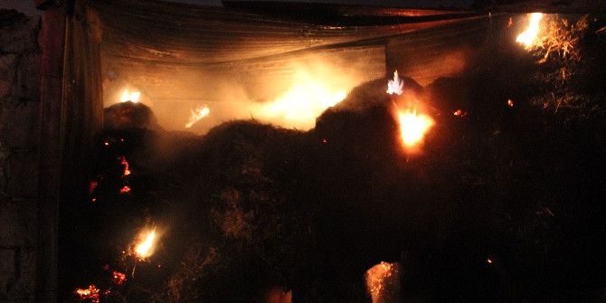 Kocaeli’de 500 Balya Samanlık Alev Alev Yandı