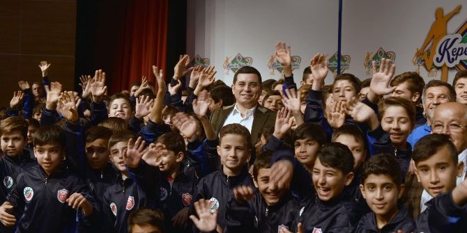 Kepez’in Yıldızları Eğitim Ve Spor Projesi’ Kapsamında 300 Öğrencinin Katılacağı 2017 Eğitim Sezonu Törenle Açıldı.