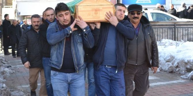 Minik Mehmet Son Yolculuğuna Uğurlandı