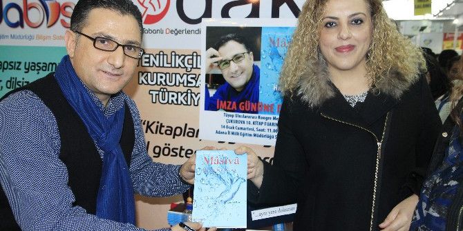 Hayati Koca "Masiva"yı Okurlarına İmzaladı