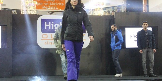 Highway Avm’de Konser Ve Defileye Büyük İlgi