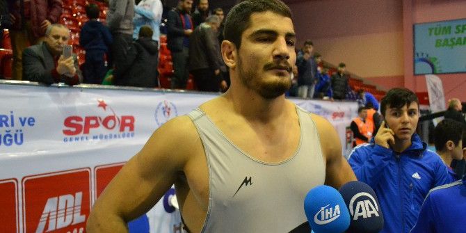 Taha Akgül Türkiye Şampiyonu Oldu