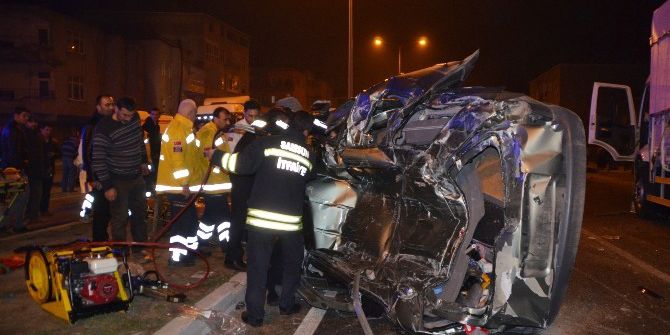 Bafra’da Trafik Kazası: 1 Ölü, 1 Yaralı