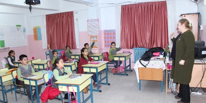 Kuşadası’nda Çocuklar İçin Geri Dönüşüm Eğitimi Devam Ediyor