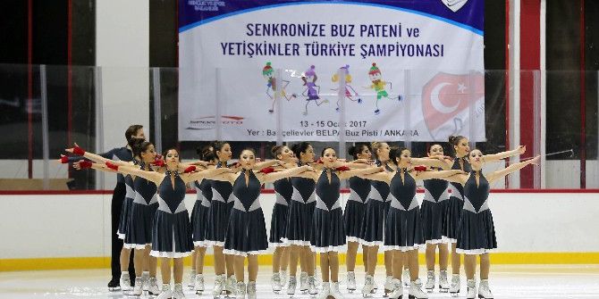 Yenimahalle’nin Buz Kraliçesi Türkiye Birincisi Oldu