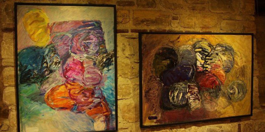 Kuşadası’nda İnsan Temalı Resim Sergisi Açıldı