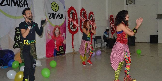 Engelli Öğrenciler ’Zumba’ Yaptı