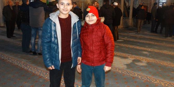 Gençler Sabah Namazlarında Buluşuyor