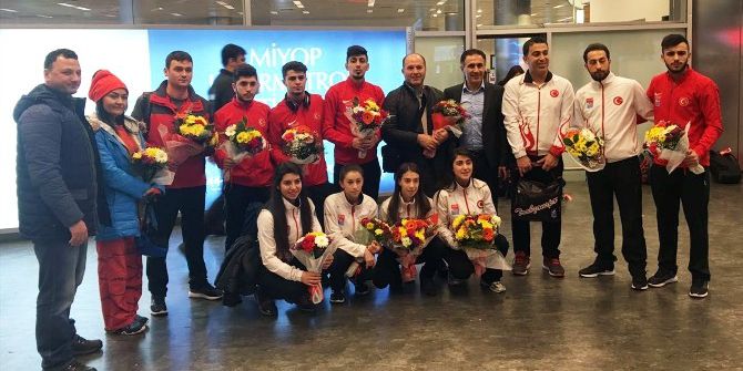 10 Ayda Dünyanın Zirvesine