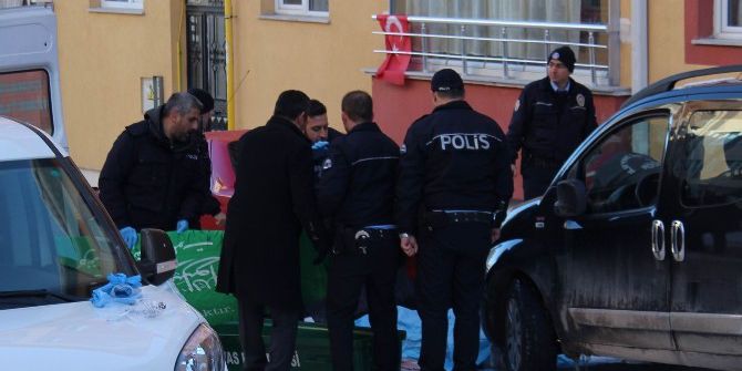 Sivas’ta 5 Çocuk Annesi Kadın Öldürülmüş Olarak Bulundu