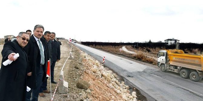 Dilek’teki Yol Çalışmaları Devam Ediyor