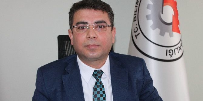 Asansörlerdeki Kırmızı Etiketlere Dikkat