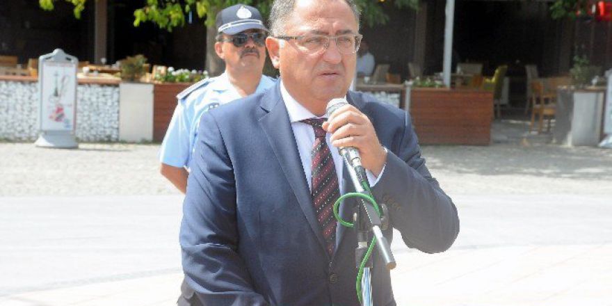 Yalova’nın Kurtuluşu Sade Bir Törenle Kutlandı