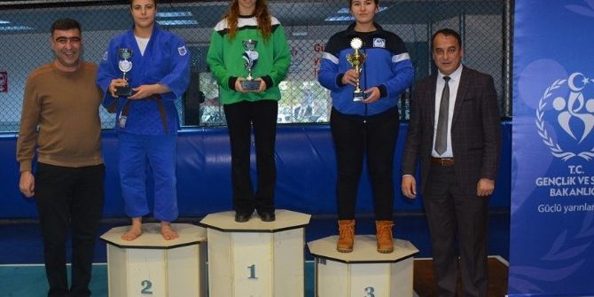 Manisa Büyükşehir Judoda Rakip Tanımıyor