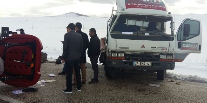 Ağır Ceza Mahkemesi Başkanı, Cumhuriyet Savcısı Eşi Ve Çocukları Trafik Kazasında Yaralandı