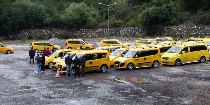 Marmaris’te Taksiciler İsyanda: Plakalar Satılık